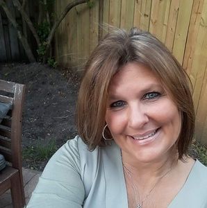 Meet your Posher, Velva